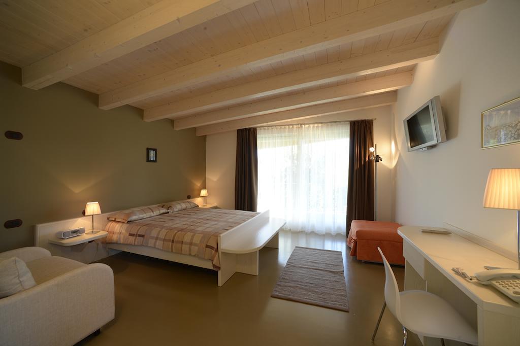 Agriturismo Maso Grener ลาวิส ภายนอก รูปภาพ
